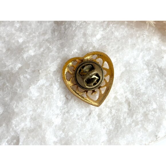 Heart Shaped Ornate Cutout Love Themed Vintage Costume Jewelry Brooch - Picture 2 of 8